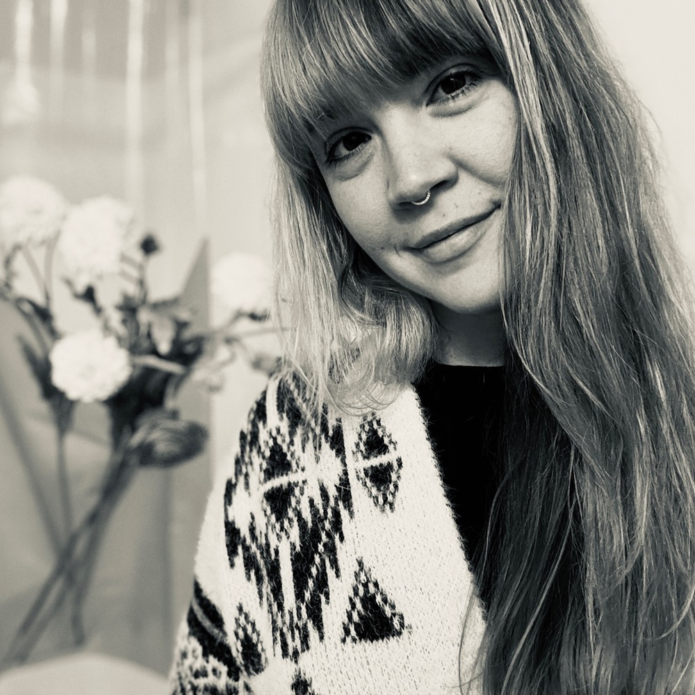 Meet your Posher, Angelica
